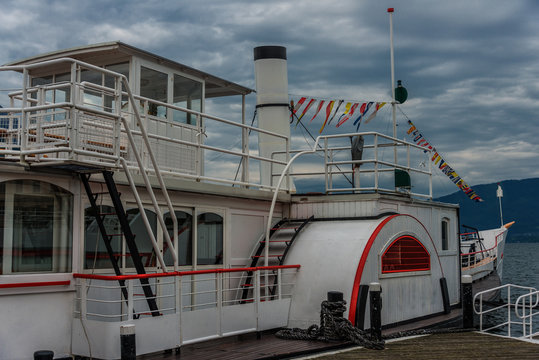 Historischer Raddampfer am Traunsee