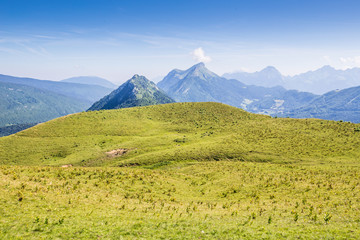 Naklejka premium Montée à la Pointe de la Galoppaz