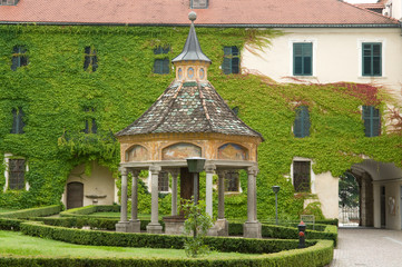 Renaissancebrunnen Kloster Neustift in Südtirol © Eberhard Spaeth