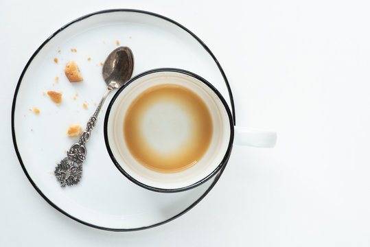 Kaffee mit Keks (ausgetrunken, aufgegessen)
