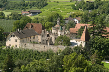 Fototapeta na wymiar Kloster Neustift in Südtirol