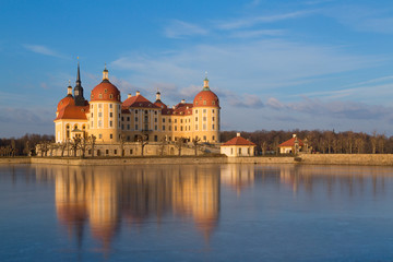 Fototapeta na wymiar Schloss Moritzburg, Deutschland