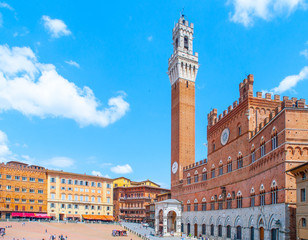 Bell tower, Torre del Mangia, of the Town Hall, Palazzo Pubblico, at the Piazza del Campo, Siena,...