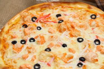 appetizer,baked,bark,black,board,cheese,closeup,cooked,crust,cuisine,delicious,dinner,fast,food,fresh,gourmet,healthy,hot,isolated,italian,lunch,meal,mozzarella cheese,mushrooms,olives,part,pepper,pie