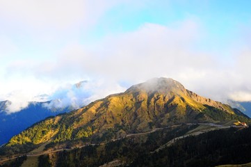 Obraz na płótnie Canvas Beautiful Landscape and clouds at sunset in Hehuan Mountain, Nantou, Taiwan