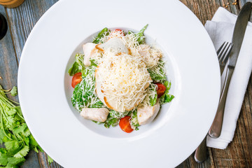 Salad caesar with chicken