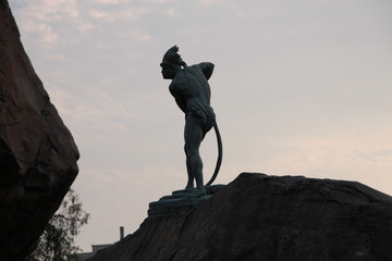 escultura atardecer