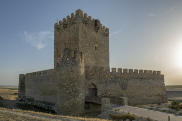 Castillo de Tiedra al atardecer un dia de verano en Valladolid