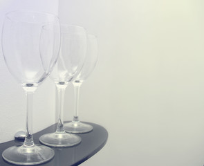 empty wine glasses 