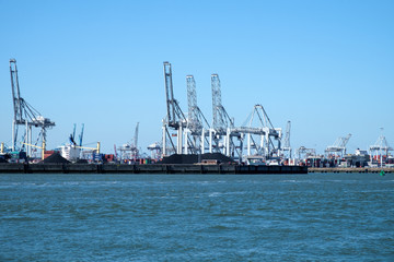 Fototapeta na wymiar Hafen von Rotterdam