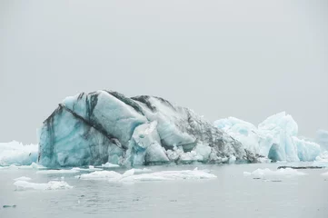 Photo sur Aluminium Glaciers Icebergs em Jökulsárlón, um lago glaciar na Islândia