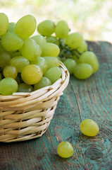 Green grapes in the bowl