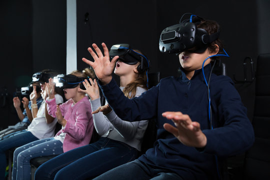 Children play virtual quest room