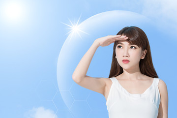 Naklejka premium woman with sun protection