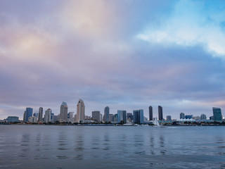 Naklejka premium Sunset skyline view