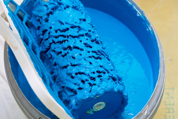 Blauer Anstrich