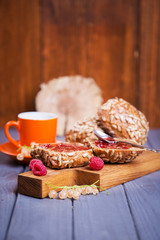 buns with jam and tea