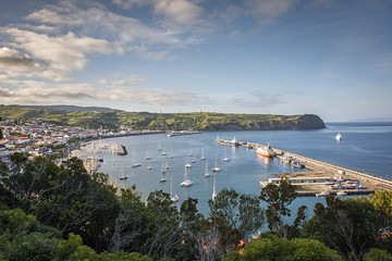 Abendstimmung - Blick vom Monte Queimado auf den Hafen von Horta (Faial)