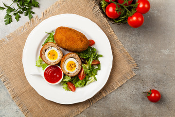 Meatballs with minced meat stuffed with boiled egg.