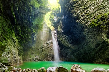 Belle cascade en Slovénie