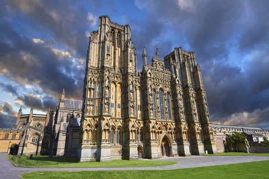 The facade of the medieval Wells Cathedral built in the Early English Gothic style in 1175, Wells, Somerset, England, United Kingdom, Europe