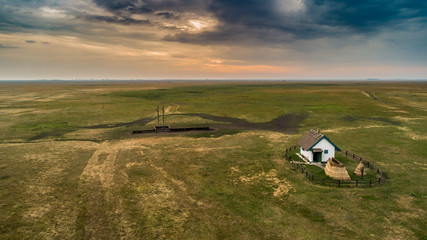 The Hungarian puszta with shadoof well