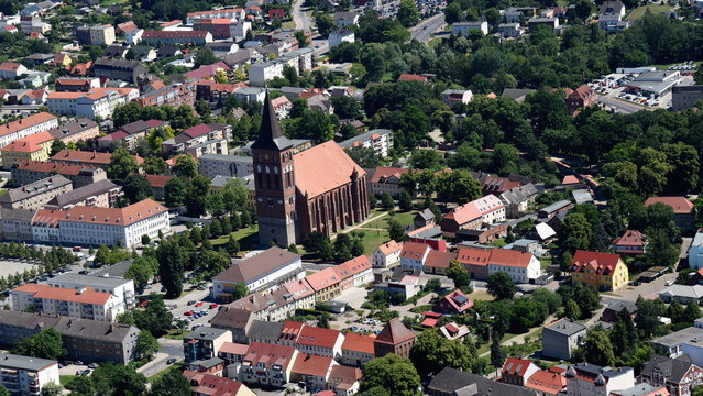 Pasewalk, Zentrum mit St. Marien-Kirche