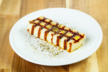Grilled halloumi cheese