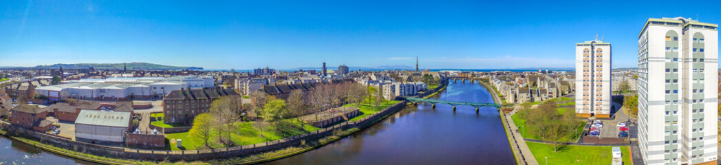 Obraz premium Ayr Town by the River Ayr
