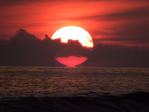 Sonnenaufgang hinter woken