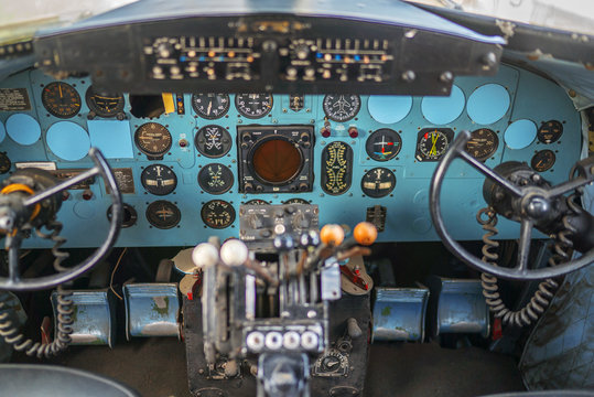airplane cockpit, airplane interior, jet plane, cockpit buttons