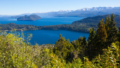 Obraz premium Lago Nahuel Huapi and Cerro Campanario