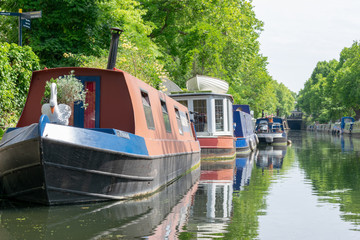 Naklejka premium Canal