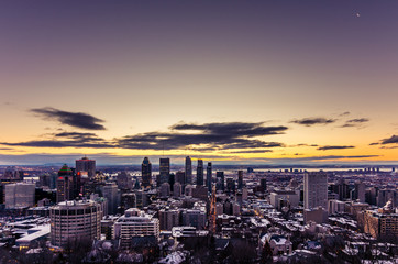 Fototapeta premium Cold sunrise on Montreal