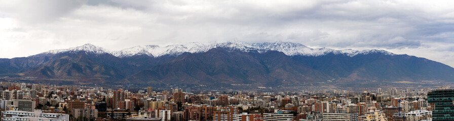 Fototapeta na wymiar Panoramica de Santiago de Chile