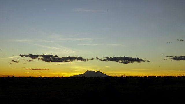 sunset over kenyan sananna