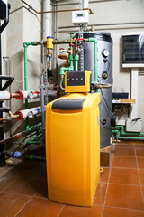 Drinking water treatment plant for residential buildings