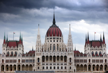 Fototapeta premium The Hungarian Parliament Building, also known as the Parliament of Budapest.One of Europe's oldest legislative buildings, a notable landmark of Hungary and a popular tourist destination of Budapest