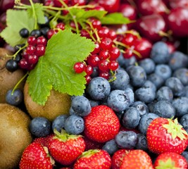 Fototapeta na wymiar Fresh berry juices, antioxidants, vitamin drinks for health