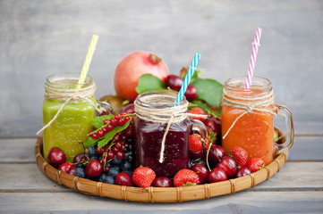 Fresh berry juices, antioxidants, vitamin drinks for health