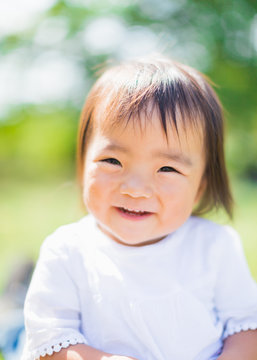 笑顔の赤ちゃん