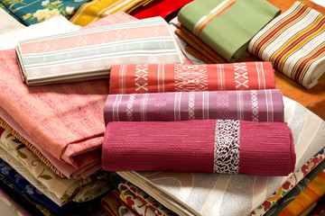 リサイクル用の着物と帯