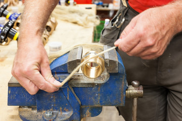 bench-lift with coupling for water