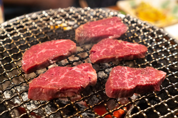 焼き肉・炭火・七輪
