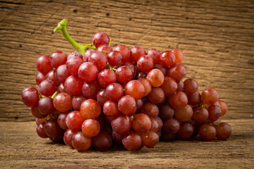 grapes seedless red on old wood