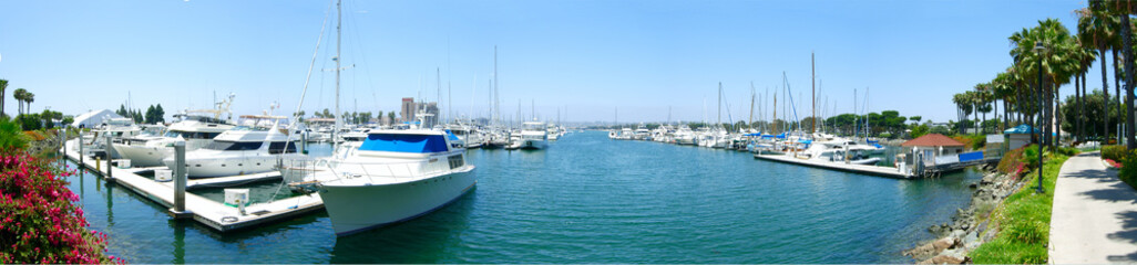 Fototapeta na wymiar Marina, San Diego, panorama 2