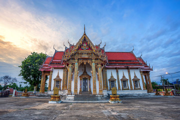 Fototapeta na wymiar Temple (Thai language:Wat Chulamanee) is a Buddhist temple It is a major tourist attraction in Phitsanulok, Thailand.