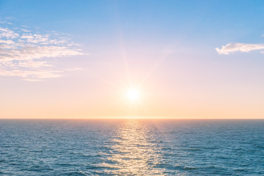 Sonnenuntergang auf dem Meer