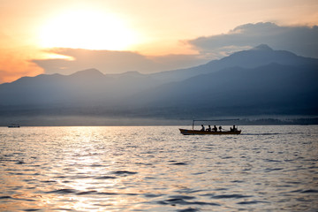 Fototapeta na wymiar boat with fishmen