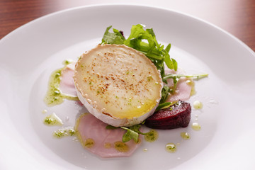 Smoked Goats Cheese Salad